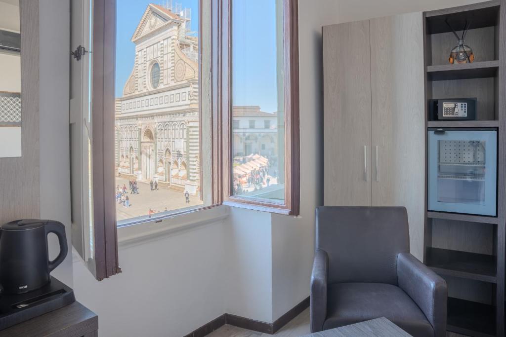 La finestra su Santa Maria - 1