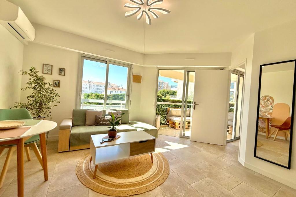 JUAN-LES-PINS apartment Sleeps 2 - 4