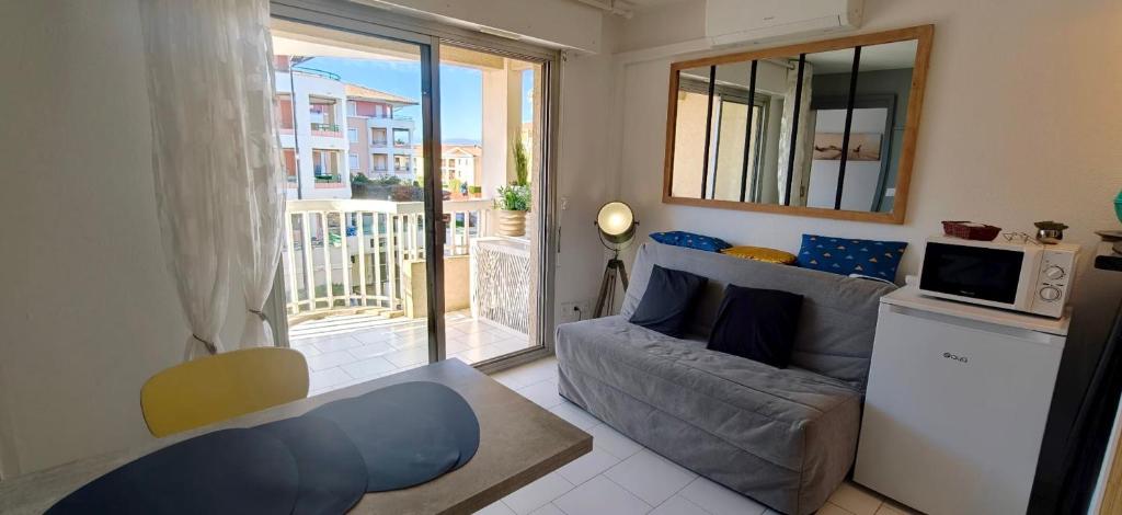 Nice appartment wbalcony Port Fréjus - 4