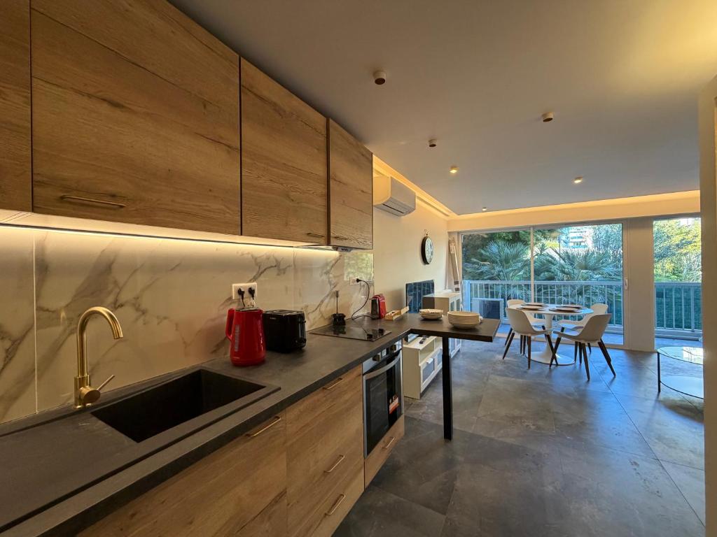 One Bedroom Cannes - 2
