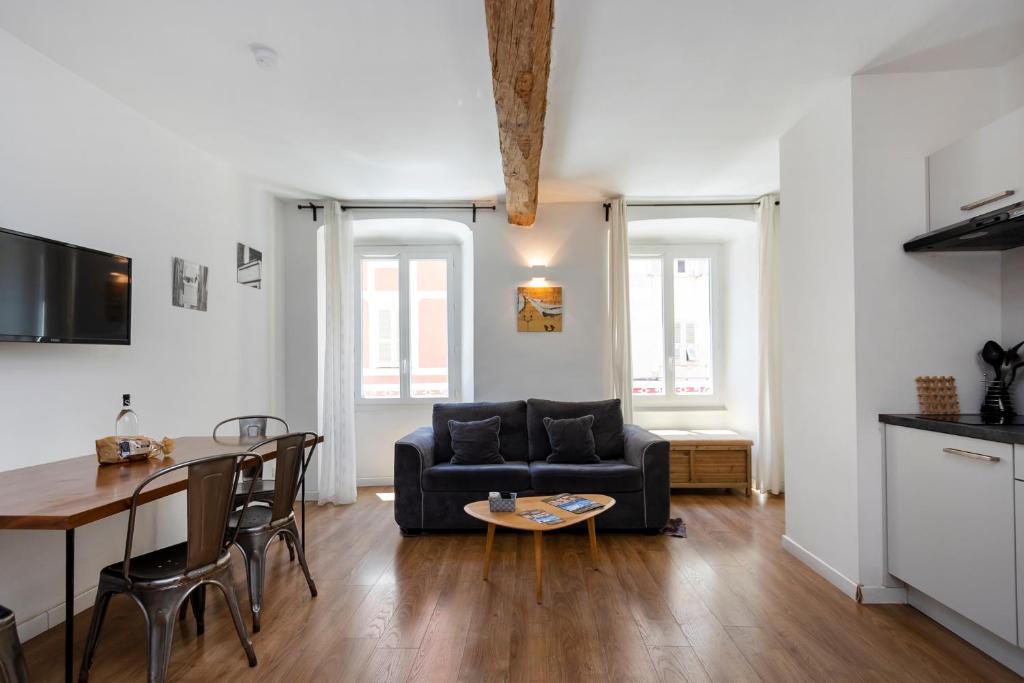 Appartements T1 et T2, quartier Citadelle, plage St François - 2