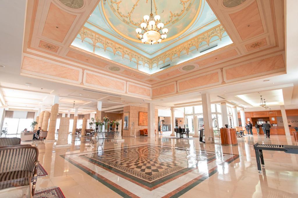 Golden Tulip Carthage Residence フロント・ロビー