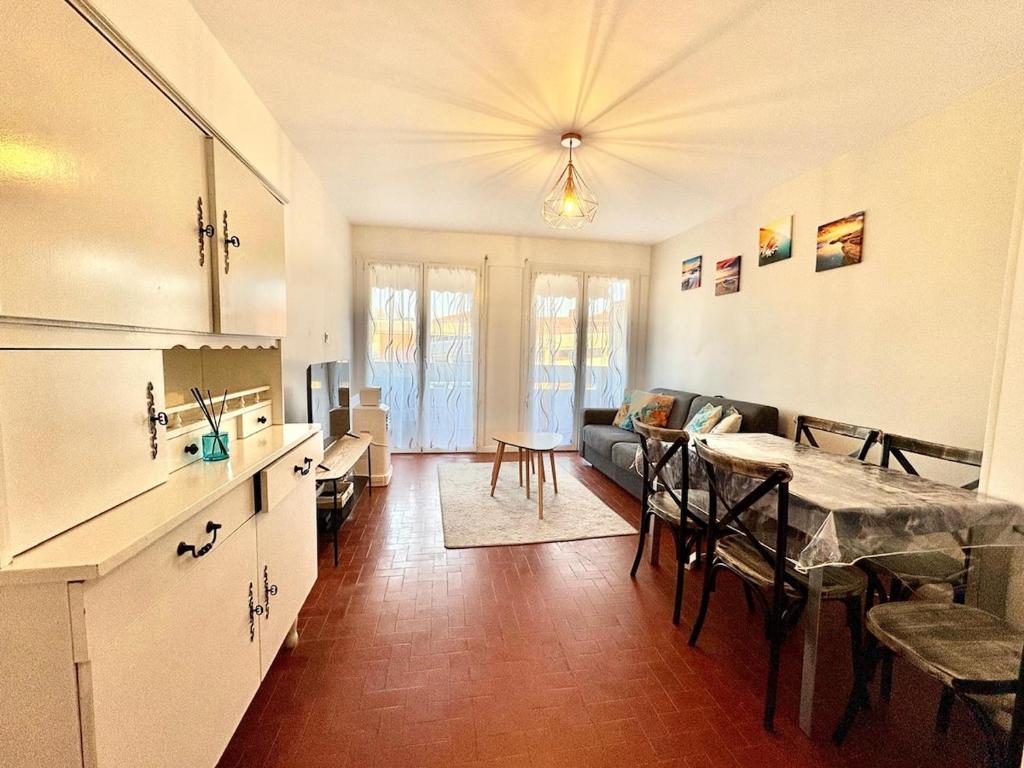 Appartement T2 avec balcon, résidence arborée, parking - 2