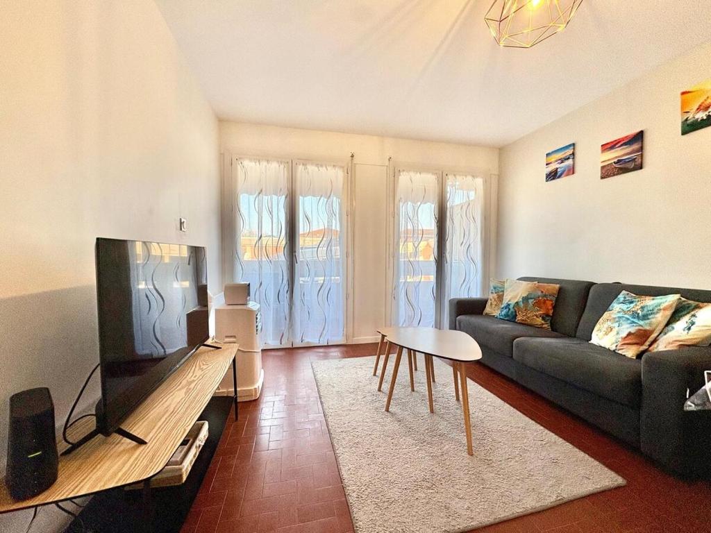 Appartement T2 avec balcon, résidence arborée, parking - 5