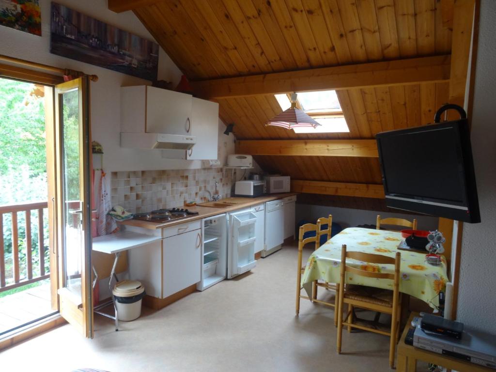 Charmant 2 Pièces + Coin Montagne - Parking Privé, WiFi, Proche Pistes - FR-1-762-31 - 5