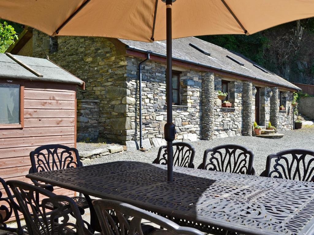 Ty Hir, Bwlch Gwyn Farm photo 8
