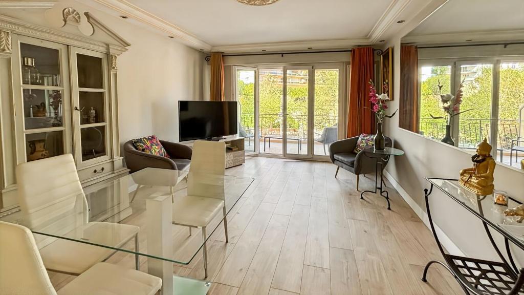 Comfortable and fully equiped two bedroom apartment - 3