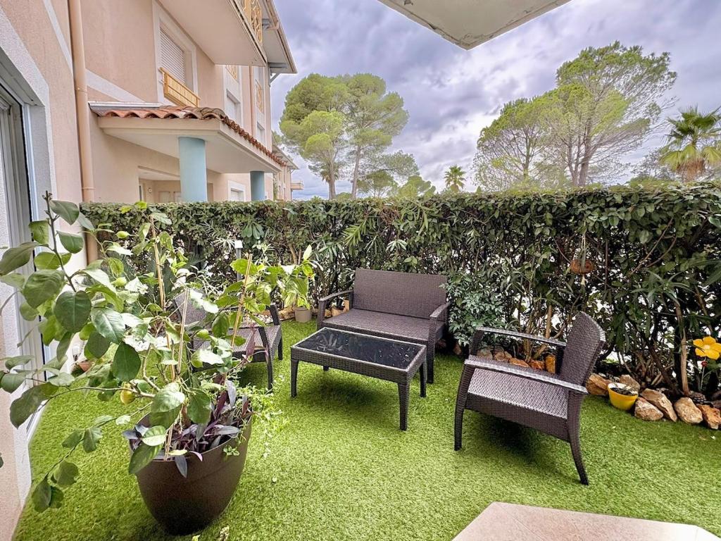 Havre de paix avec terrasse accès piscine, parking - 3