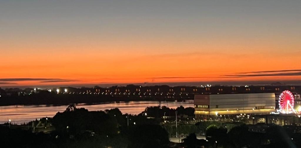 LA VISTA MAS MARAVILLOSA DE CONCEPCION, ubicación perfecta, precio buenisimo, hermoso y comodo departamento - 1