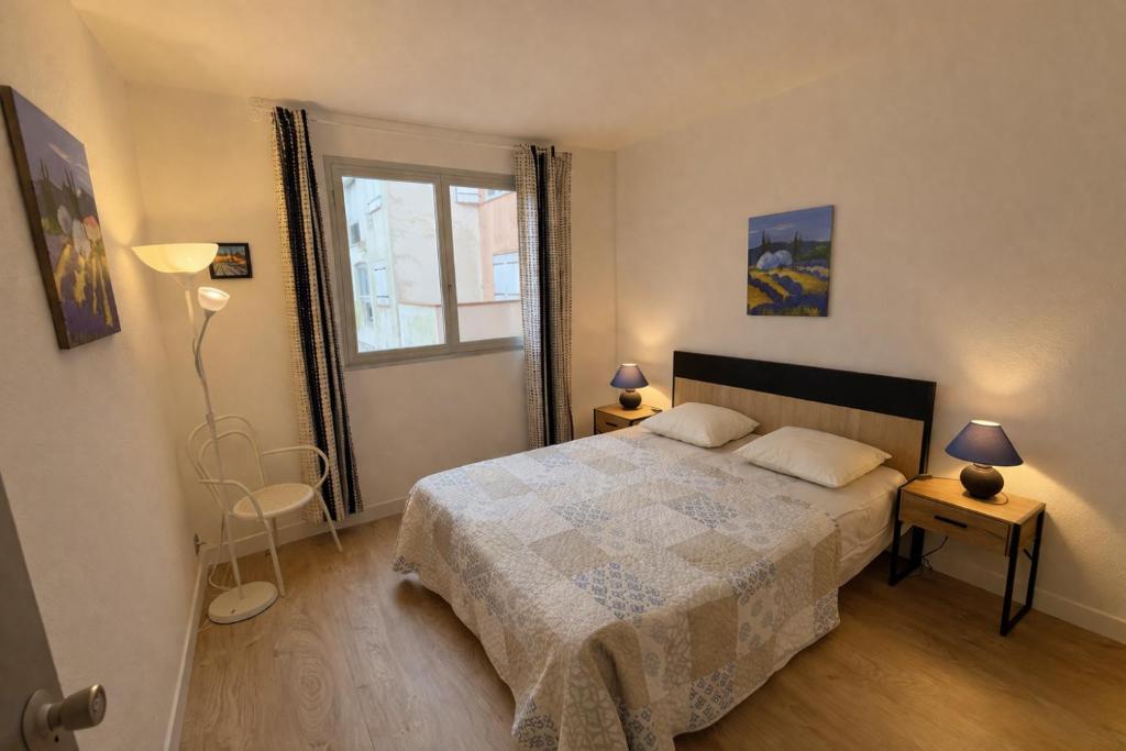 Grand F2 40 m2 Centre Port, Loggia 5m2, Vue jardin, Belle Terrasse, Parking privé - 4