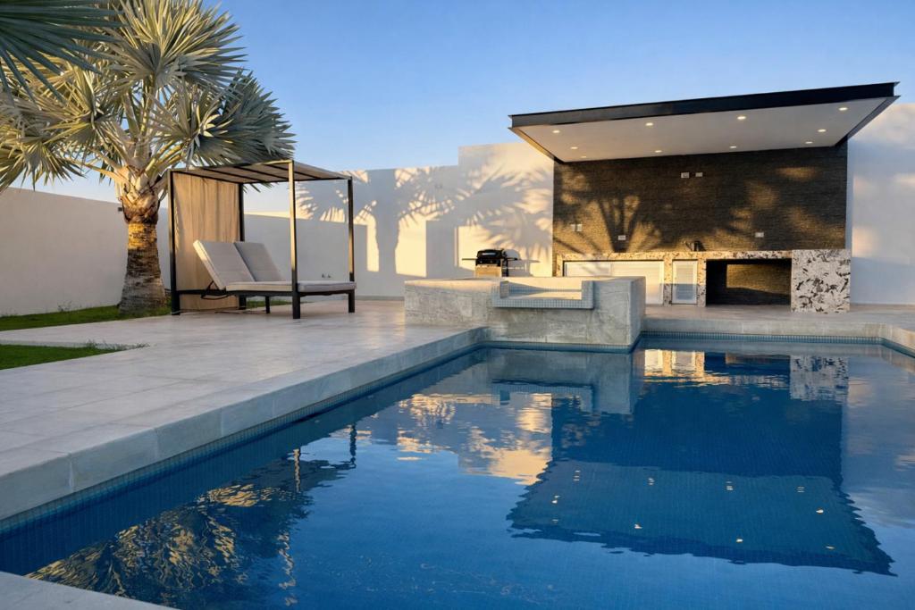 Big house with pool and sea view - 1