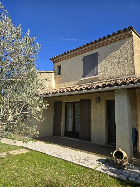 Maison Escapade et jardin à 5 minutes du centre avec piscine et parking - à 2 pas du Partage des eaux - 3