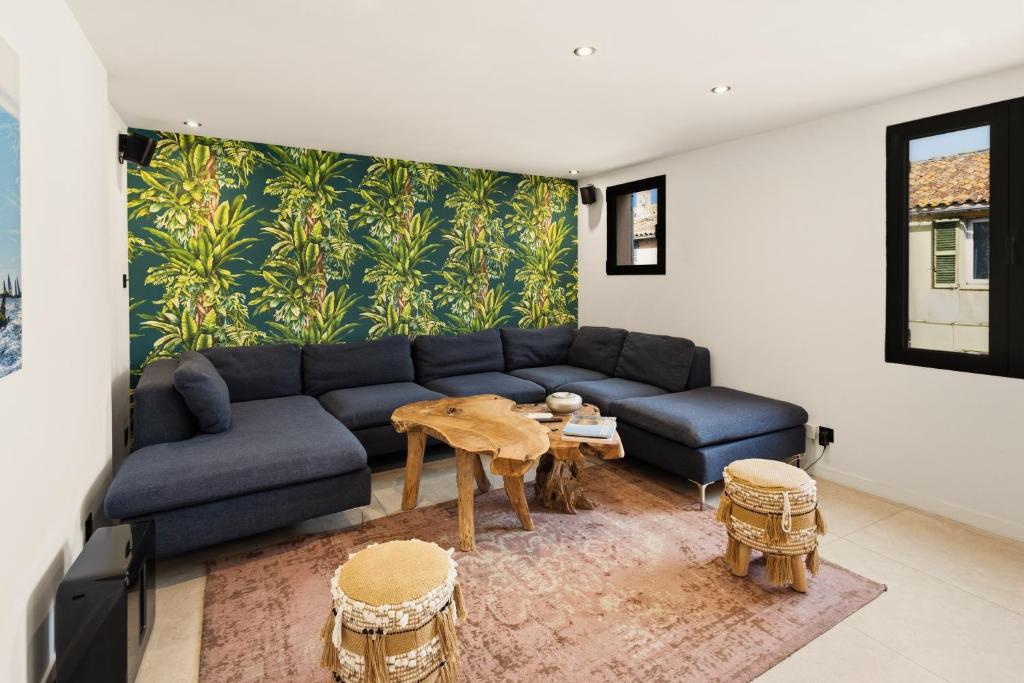 CASA JUNGLE ! Superb duplex apartment, Place des LICES ! - 2