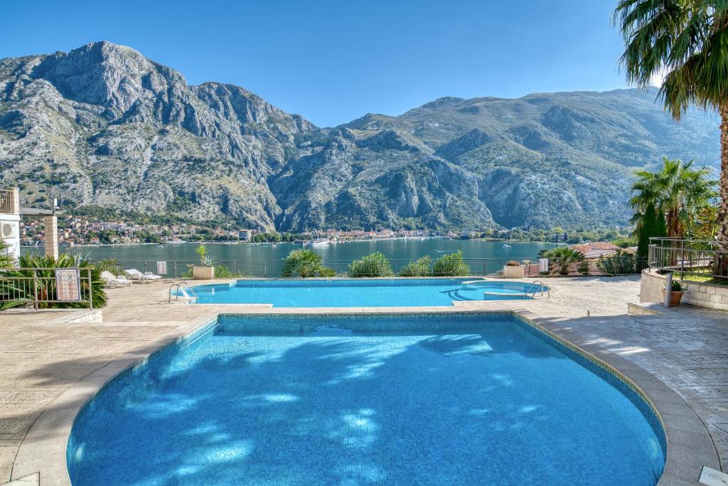 Kotor Vista Tranquil Seaview by MN Property - 3
