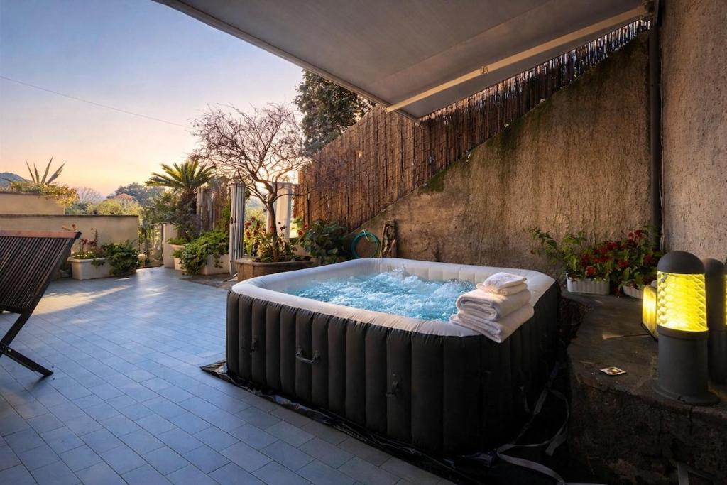 Belvedere sul Golfo, D&D Deluxe, Near Lerici and Cinque Terre Jacuzzi Seaview AC - 1