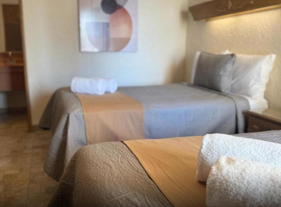 Deluxe Double Suite with Private Oceanfront Feel - 2
