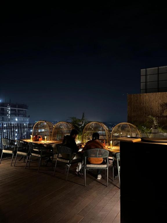 Bar/lounge, Comfort Hotel Vista in Lucknow