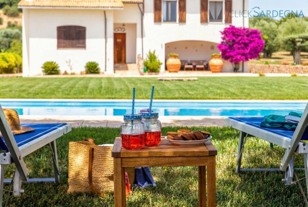 ClickSardegna Villa Emanuel ad Alghero con Vista mare spettacolare, piscina indipendente per 8 persone - 2