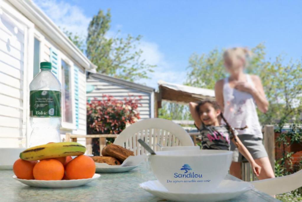Mobilhome Brise Marine Camping avec piscine - 1