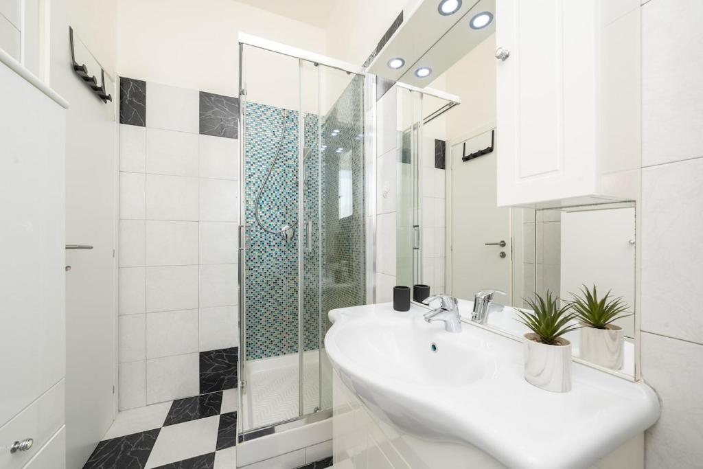 Lingotto's Suite 2 min to the metro & InAlpi Arena - 5