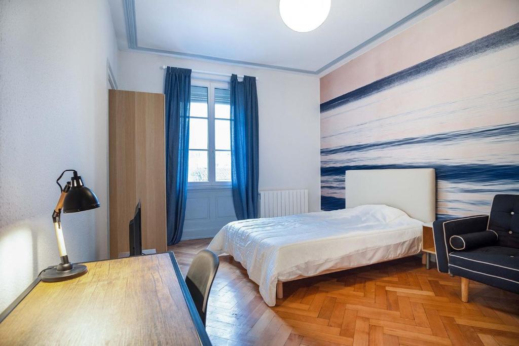 Spacieux Appartement 5 chambres Centre Ville Quartier Tribunal - 4