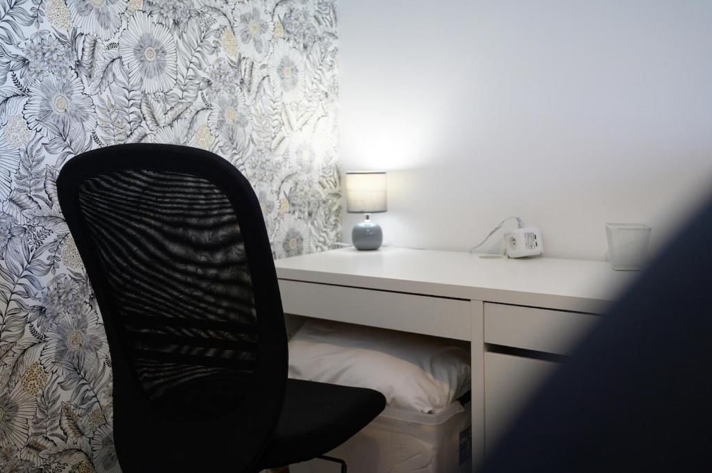 Trankil - Studio lumineux et confortable - Bureau - 4