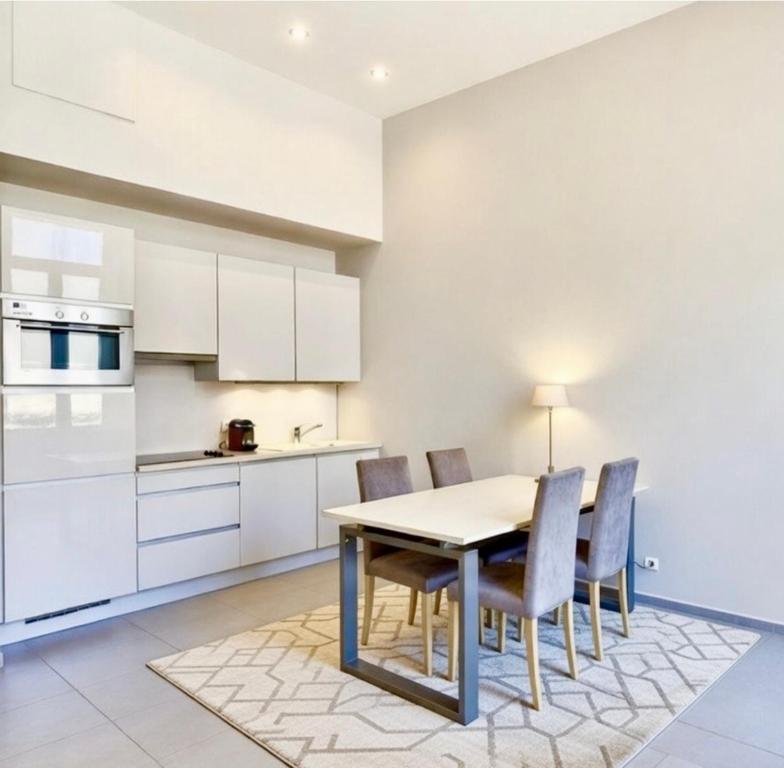 Luxury 2-bedroom apartment - AC & HD Wi-Fi - Near Palais des Festivals - 5