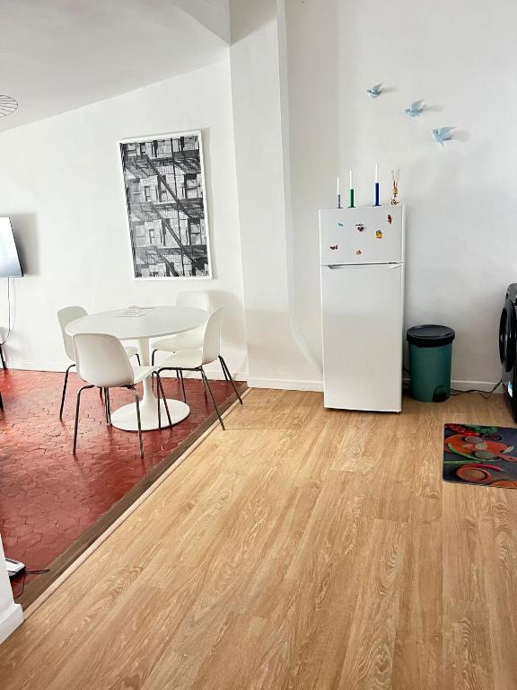 Appartement avec son toit terrasse, en plein coeur de Marseille - 2
