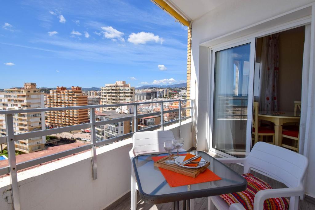 Ref 286 Apartamento en primera línea de playa con vistas al mar piscina y preciosa terraza soleada - 2