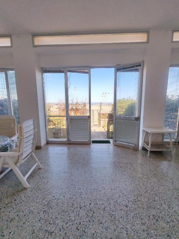 Viserba Sea Villa with Balcony - Il Lupo Affitta - 2