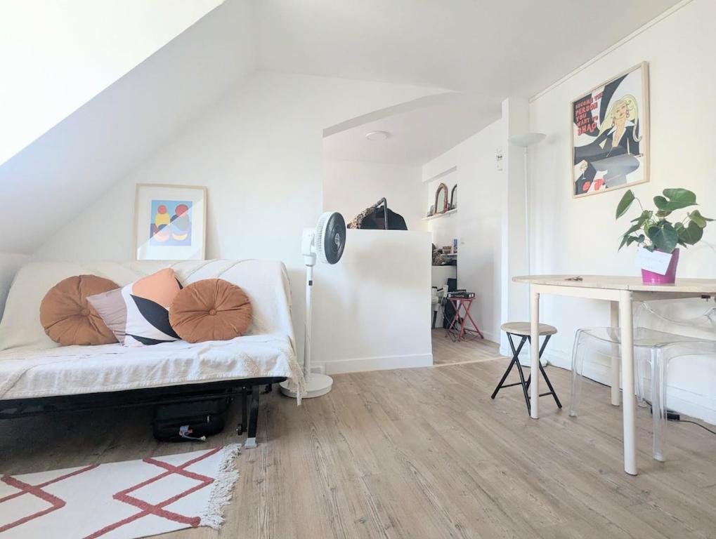 Studio charmant centre Paris - République - 1
