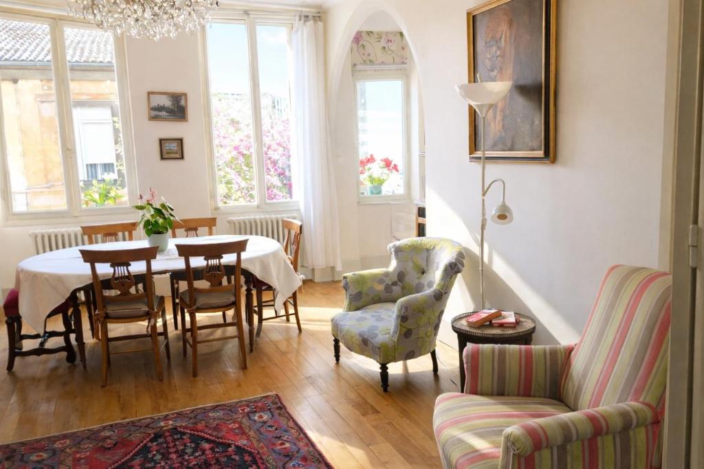 Appartement de caractère au cœur de Poitiers - 1
