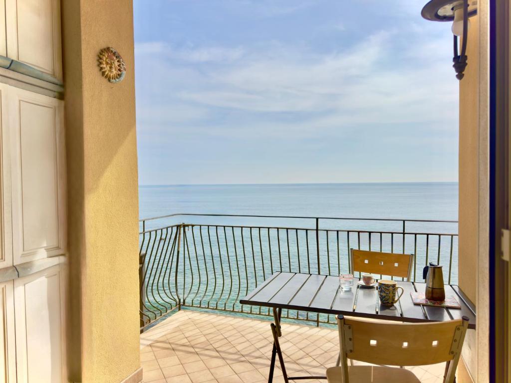 Casa Andrea - Frontemare con Terrazza - 1