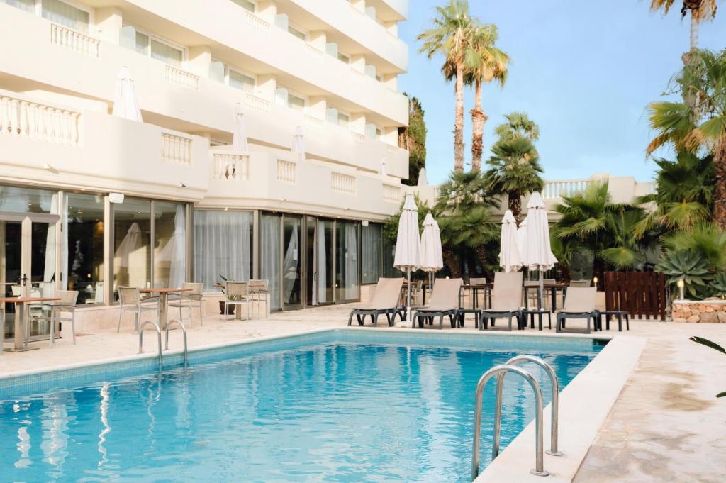 BLUESEA Paraiso Beach - Adults Only — Swimming pool in Es Canar, Balearic Islands