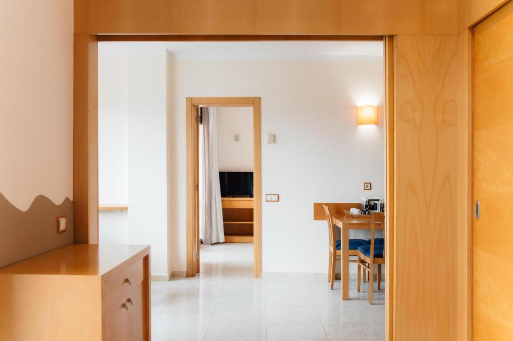 BLUESEA Salina Ex MD Atlantic — Hotel rooms in Es Canar, Balearic Islands