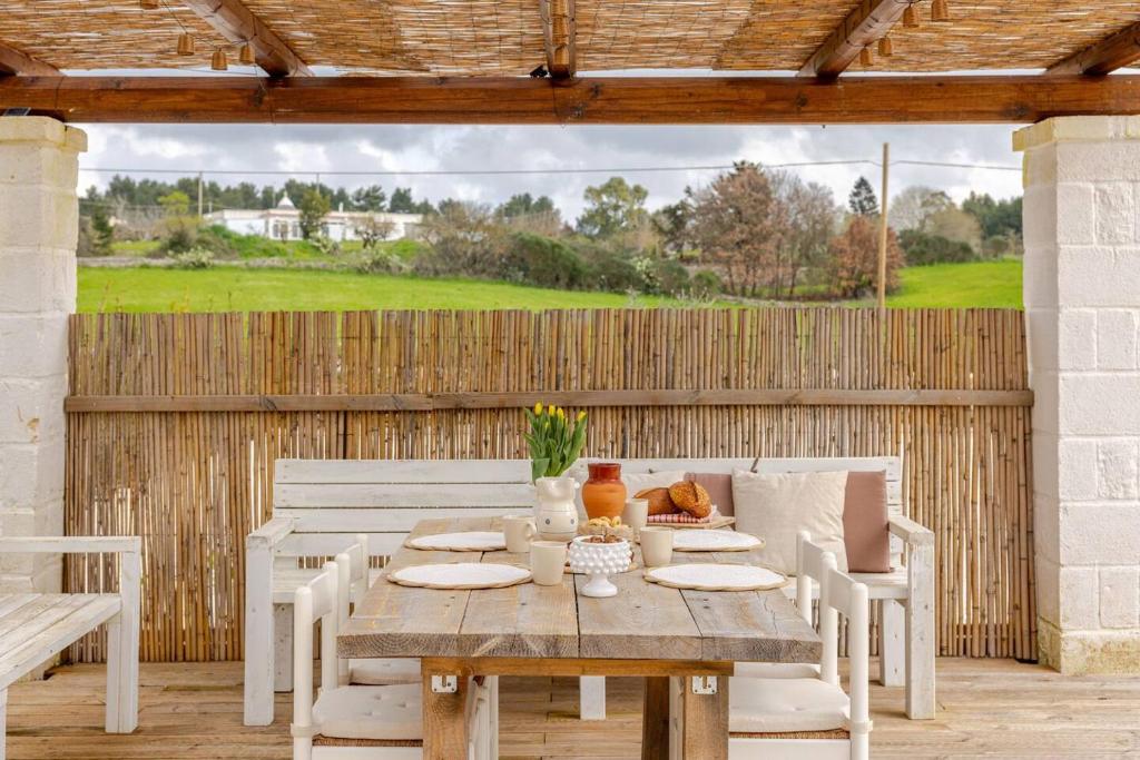 Trulli Sereni with large relaxing garden - 3