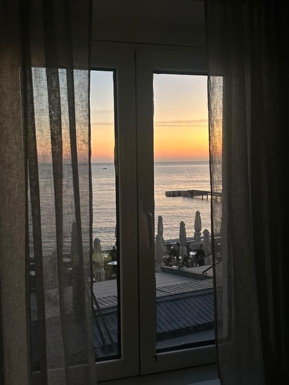 Lili's Sea View - 5