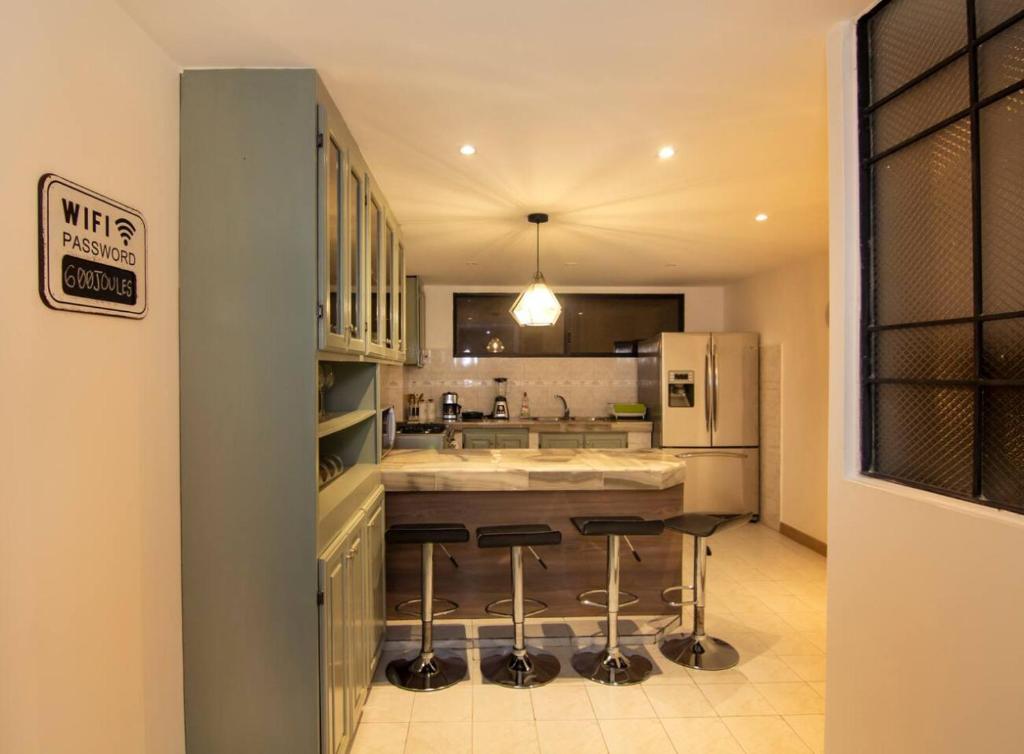 Elegant entire floor with amazing city view - 3