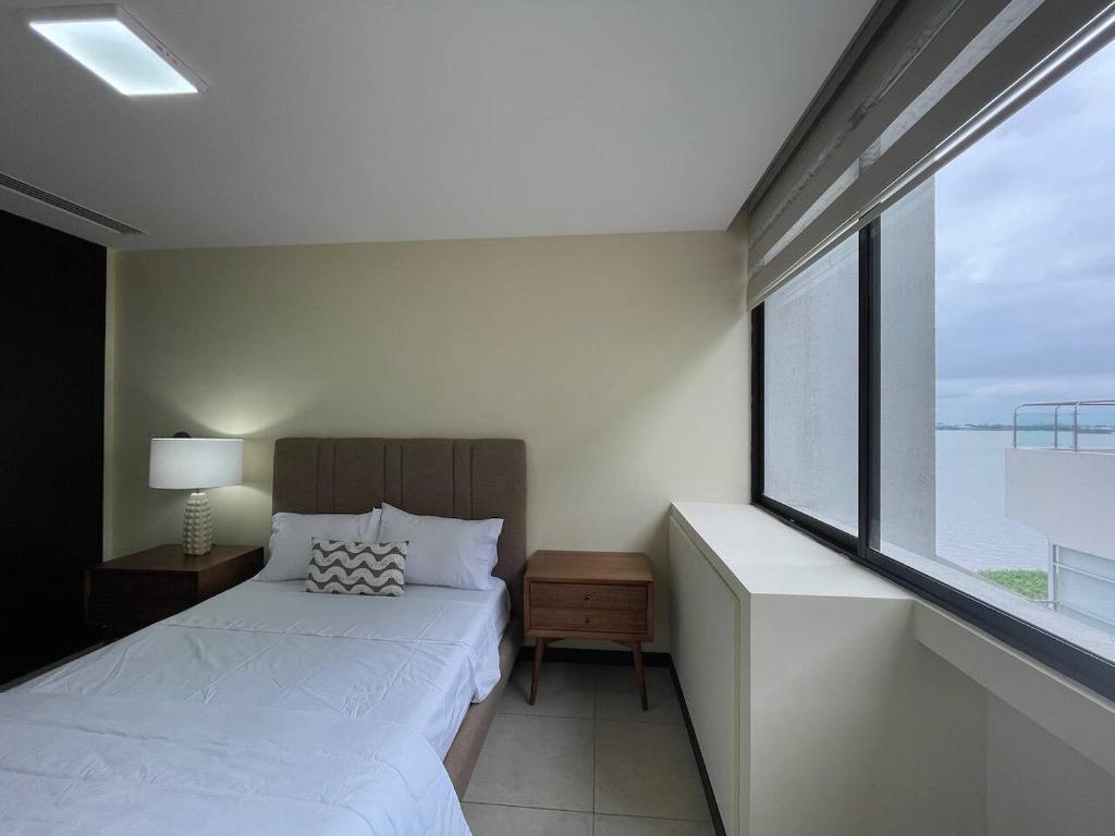 Urban elegance 3 Bedroom apartment - 4