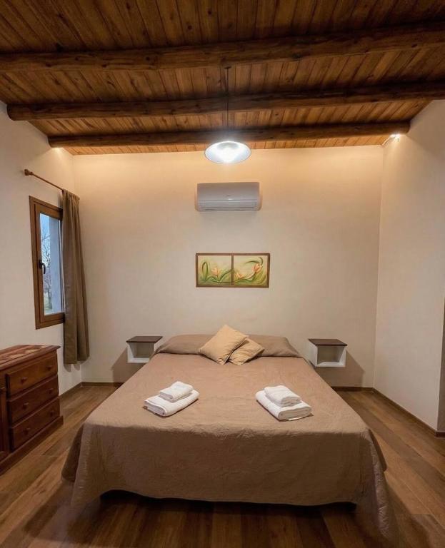 Refugio de campo con pileta privada en Villa Tacú - 1