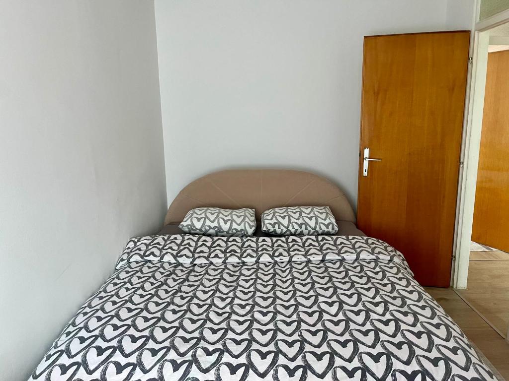 City Dock Apartment - 5