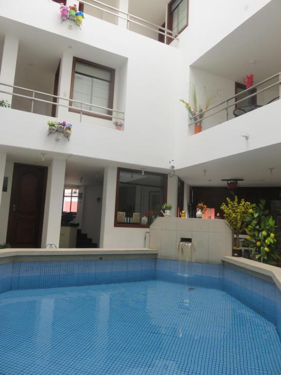 Alojamiento con piscina - 5
