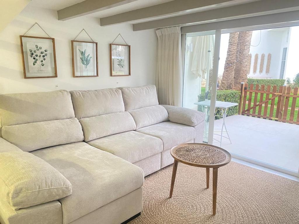 Precioso bungalow con piscina en 1a Linea Playa - 5