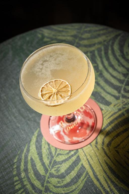 Bar/lounge