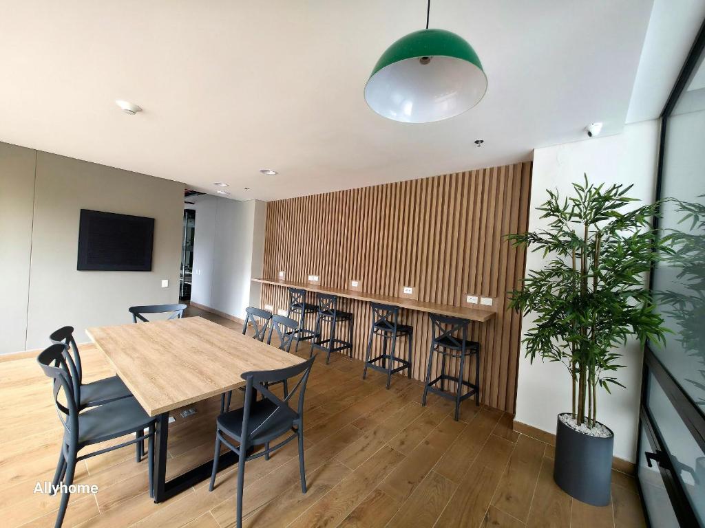 AH/Luxe penthouse con balcón,Wifi+Parking; Usaquén - 5