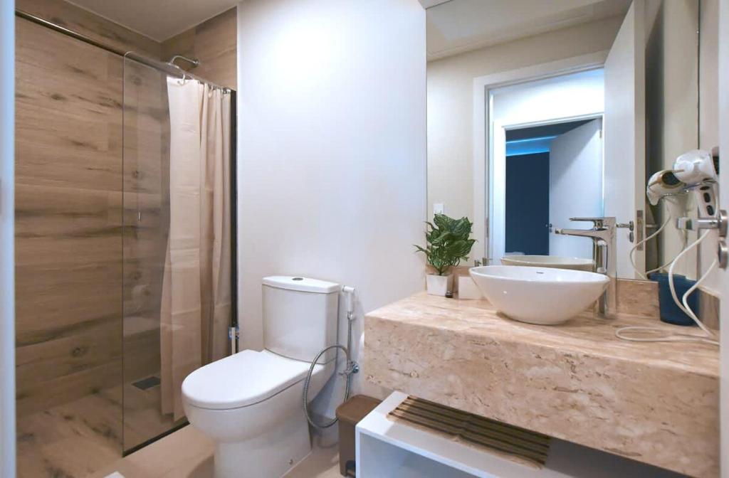 Cozy 1BR Desk Pool & Terrace - 4