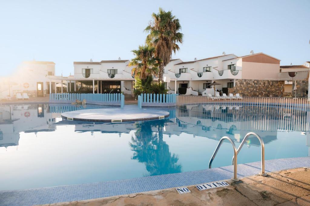 BLUESEA Lentiscos — Swimming pool in Cala'n Blanes, Balearic Islands