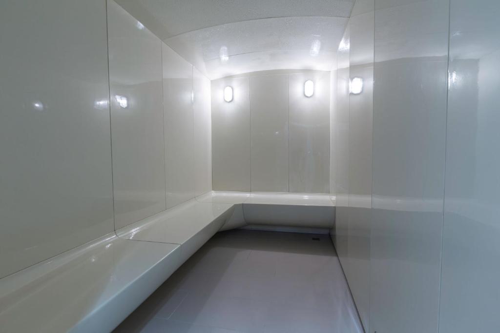 Steamroom