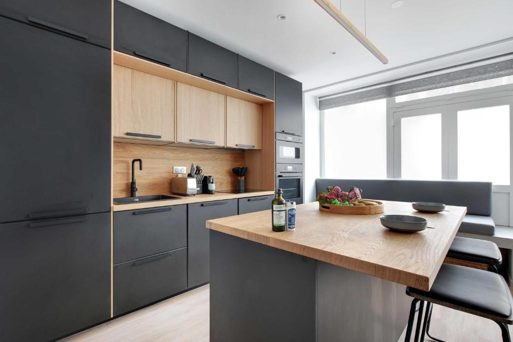 Spacious apartment with 2 rooms - 4