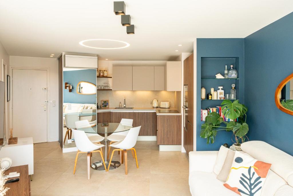 Appartement luxe vue mer et collines avec piscine - 2